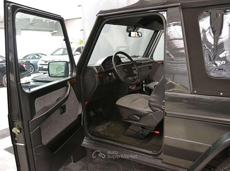 Usata Mercedes 200 116 CV (85 kW) 1991 Grigio Cabrio