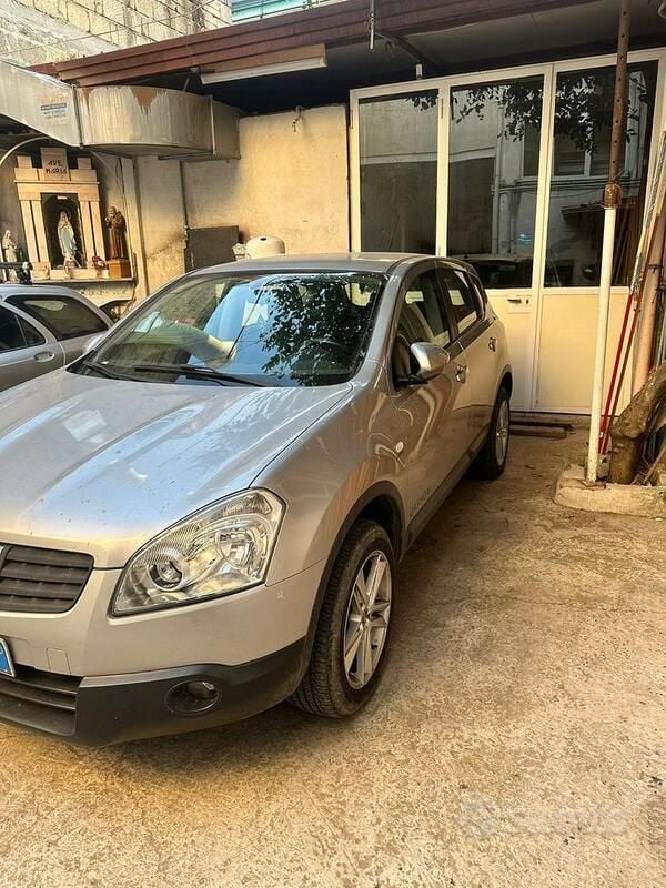 Usata Nissan Qashqai 106 CV (77 kW) 2009 Grigio SUV