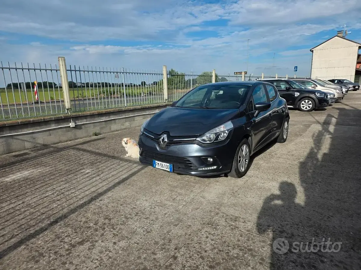Usata Renault Clio IV Zen 73 CV (53 kW) 2017 Blu Berlina