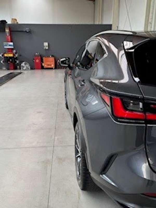 Usata Lexus NX450h+ 185 CV (136 kW) 2022 Grigio SUV