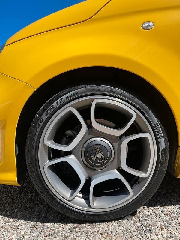 Usata Abarth 595 140 CV (102 kW) 2020 Giallo Utilitaria
