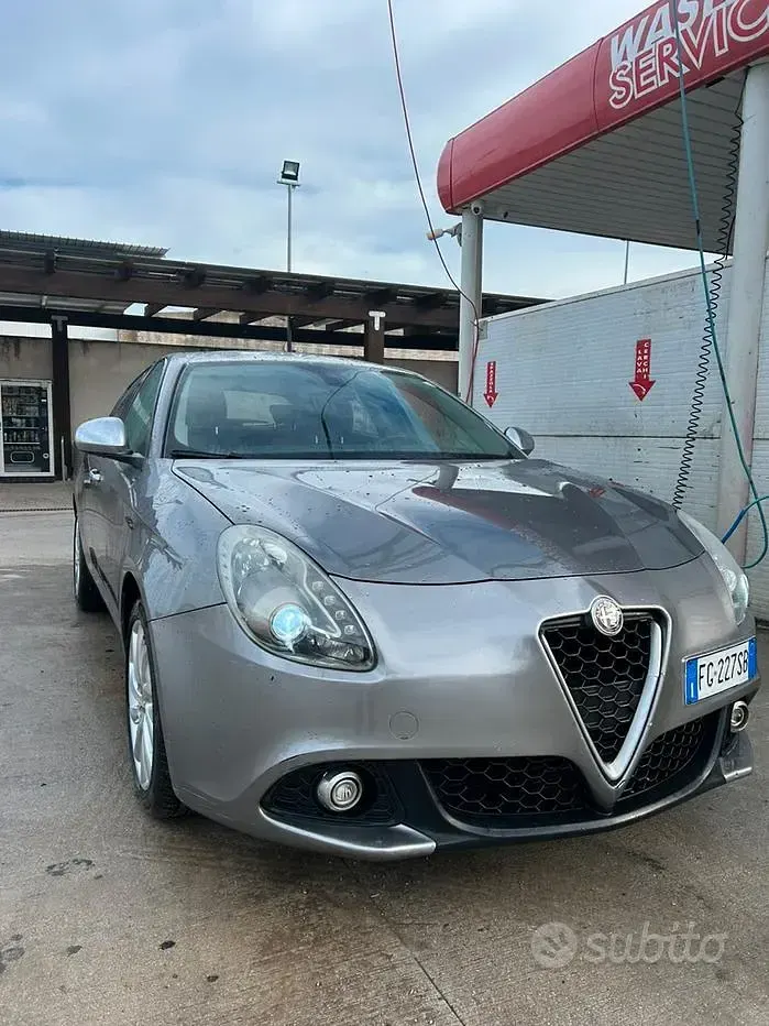 Usata Alfa Romeo Giulietta 120 CV (88 kW) 2016 Grigio Utilitaria