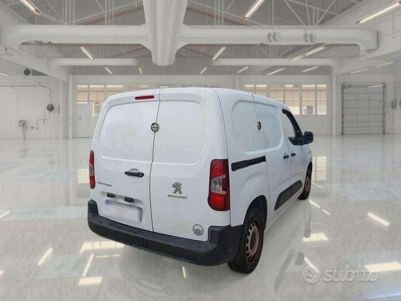 Usata Peugeot Partner Premium 131 CV (96 kW) 2019 Bianco Monovolume