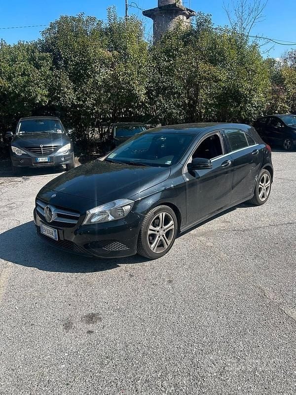 Usata Mercedes A180 Premium 108 CV (79 kW) 2013 Nero Berlina