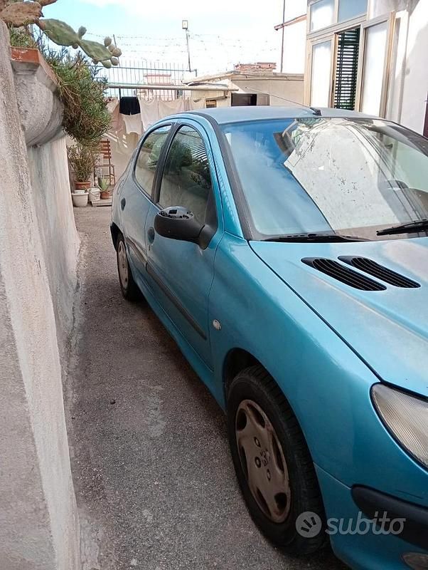 Usata Peugeot 206 1999 Utilitaria