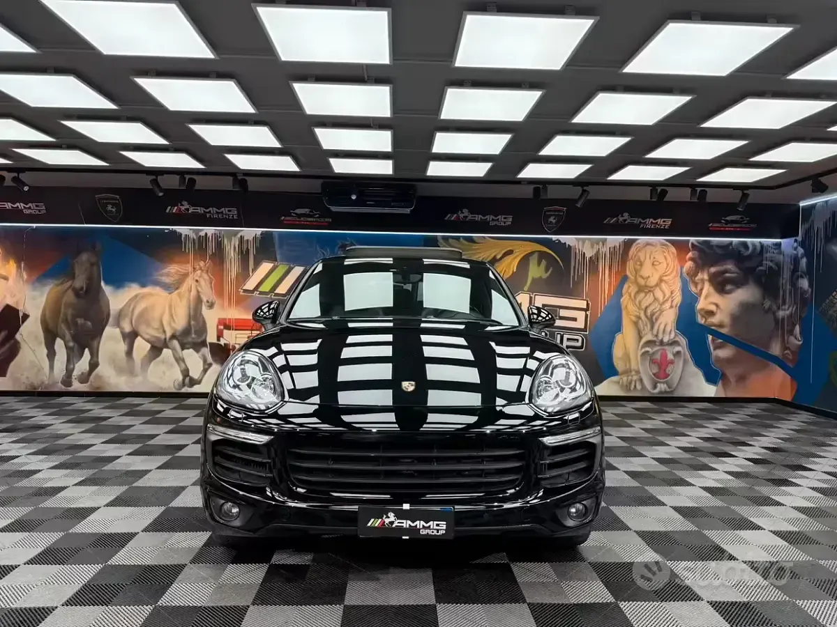 Usata Porsche Cayenne 250 CV (183 kW) 2014 Lilla SUV