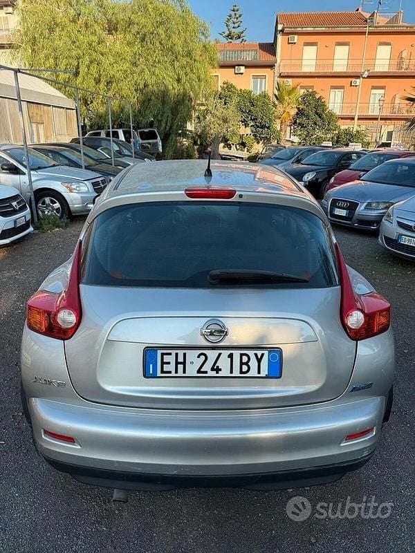 Grigio Usata 2011 Nissan Juke Tekna SUV | 4499 € (Buon prezzo) - Immagine 1/4