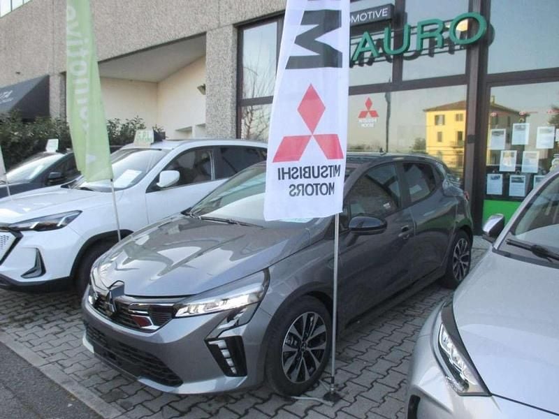Nuova Mitsubishi Colt Inform 67 CV (49 kW) 2025 Grigio Utilitaria