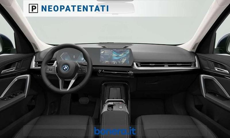 Nuova BMW iX1 150 kW (204 CV) 2026 Night dusk blue SUV