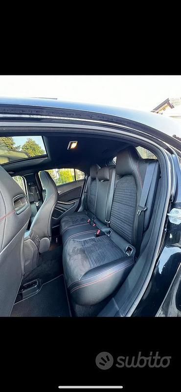 Usata Mercedes A160 Premium 102 CV (75 kW) 2016 Nero Berlina