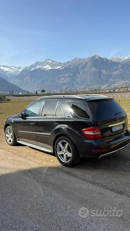 Usata Mercedes ML350 2011 Nero SUV