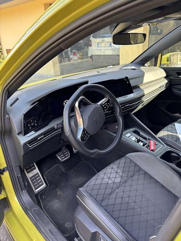 Usata VW Golf VIII R-line 131 CV (96 kW) 2021 Berlina