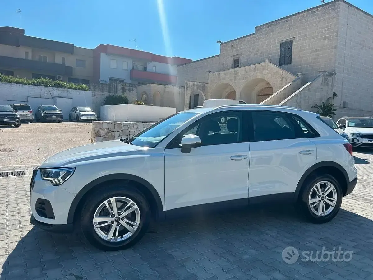 Usata Audi Q3 Business 150 CV (110 kW) 2023 Bianco SUV