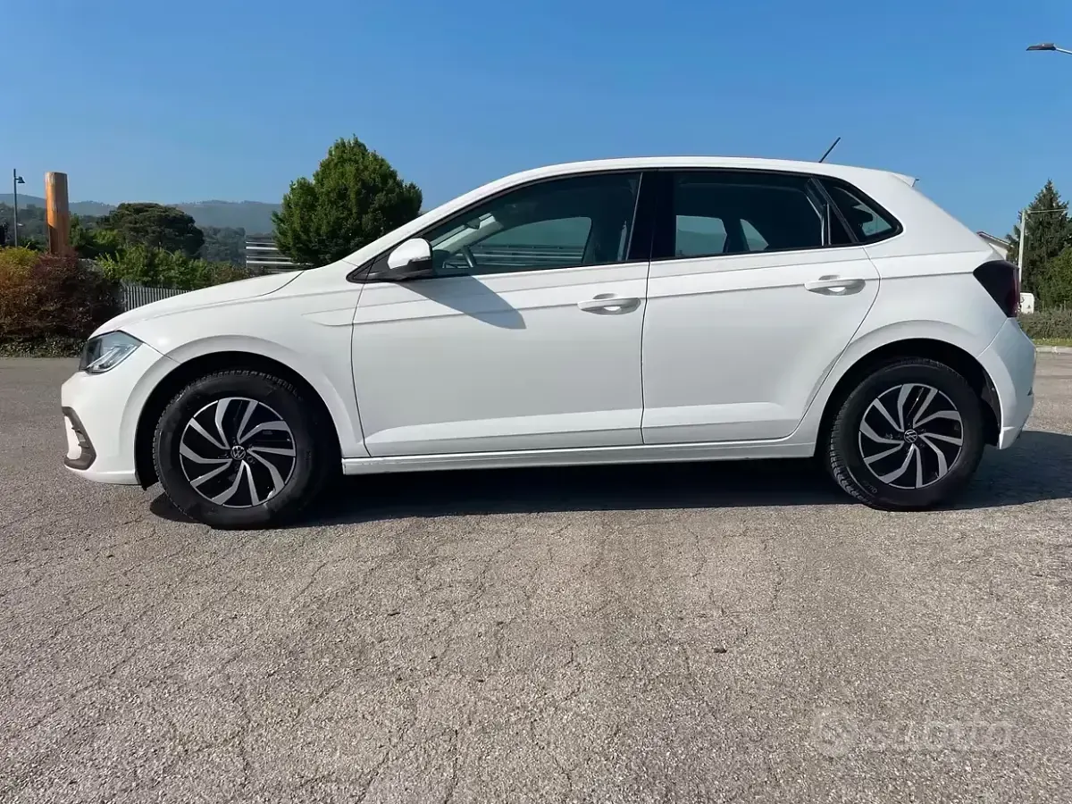 Usata VW Polo Style 95 CV (69 kW) 2023 Bianco Utilitaria