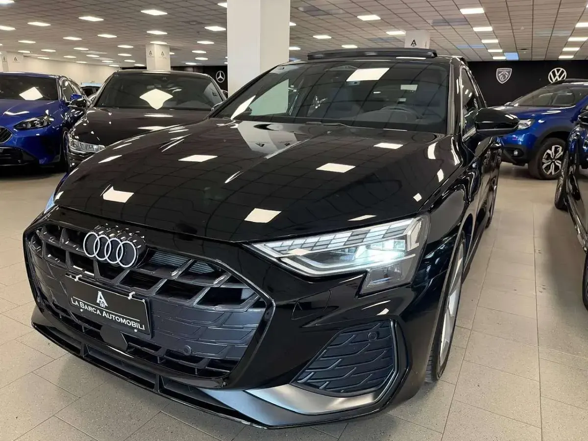 Usata Audi A3 S-Line 150 CV (110 kW) 2024 Nero Berlina
