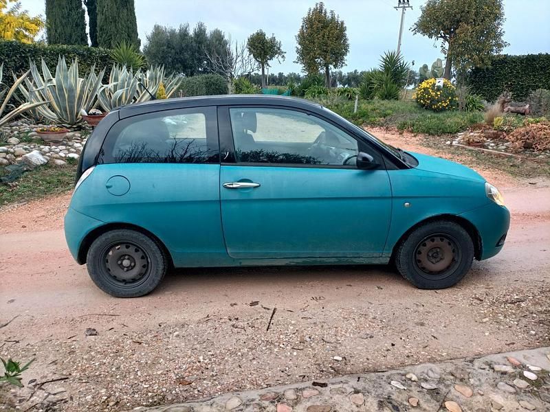 Usata Lancia Ypsilon 77 CV (56 kW) 2008 Verde Utilitaria