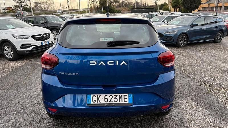 Usata Dacia Sandero Essentiel 91 CV (66 kW) 2023 Blu Berlina