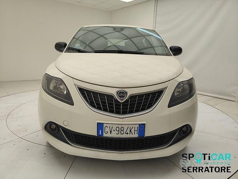 Usata Lancia Ypsilon S 69 CV (50 kW) 2024 Bianco Utilitaria