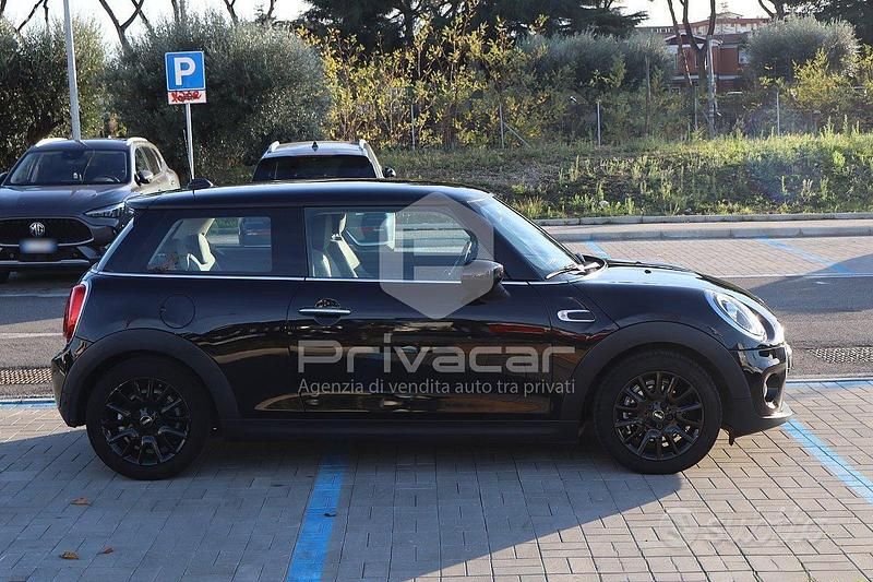 Usata Mini ONE 75 CV (55 kW) 2020 Nero Utilitaria