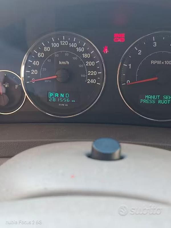 Usata Jeep Grand Cherokee 218 CV (160 kW) 2006 Nero SUV