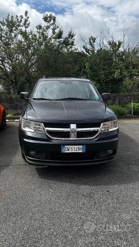 Usata Dodge Journey 140 CV (102 kW) 2009 Nero SUV