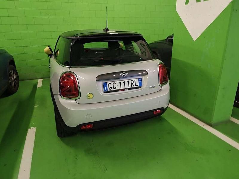 Usata Mini Cooper SE 75 kW (102 CV) 2020 Utilitaria