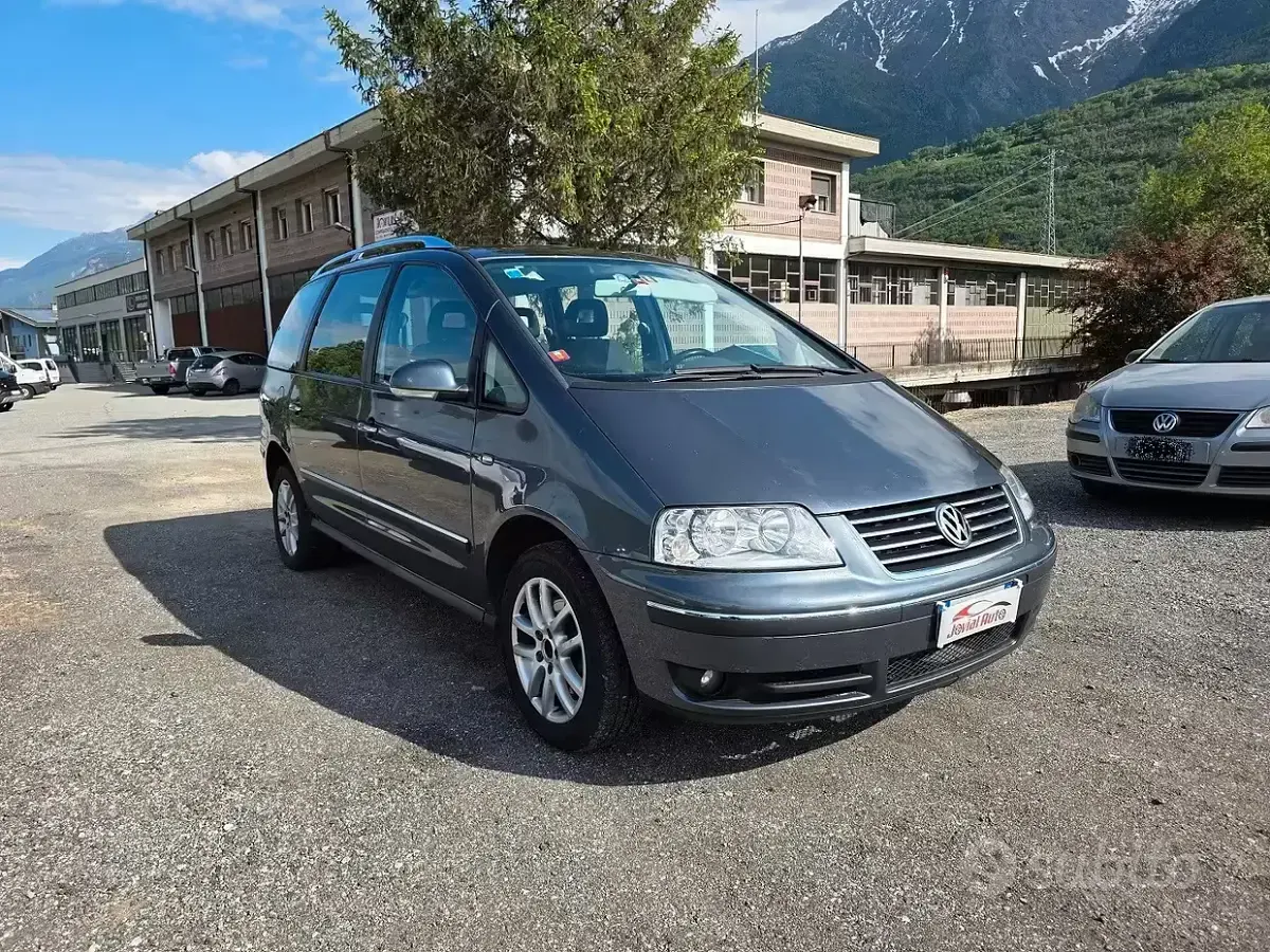 Usata VW Sharan 116 CV (85 kW) 2008 Grigio Monovolume