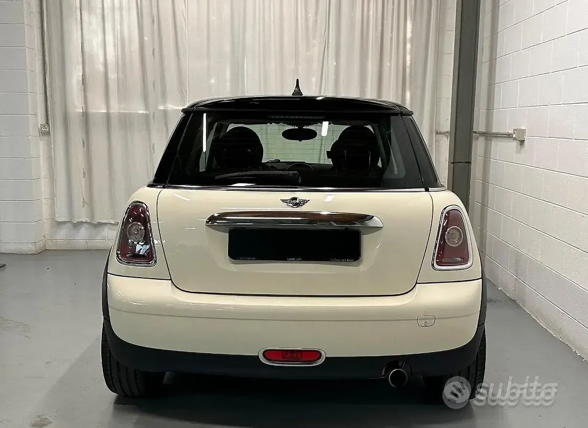 Usata Mini Cooper 120 CV (88 kW) 2009 Utilitaria