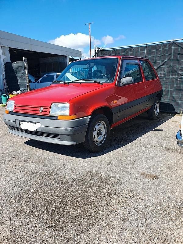 Usata Renault R5 46 CV (33 kW) 1990 Rosso Utilitaria