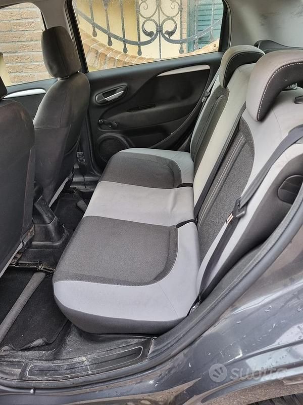 Usata Fiat Punto 2012 Grigio Berlina