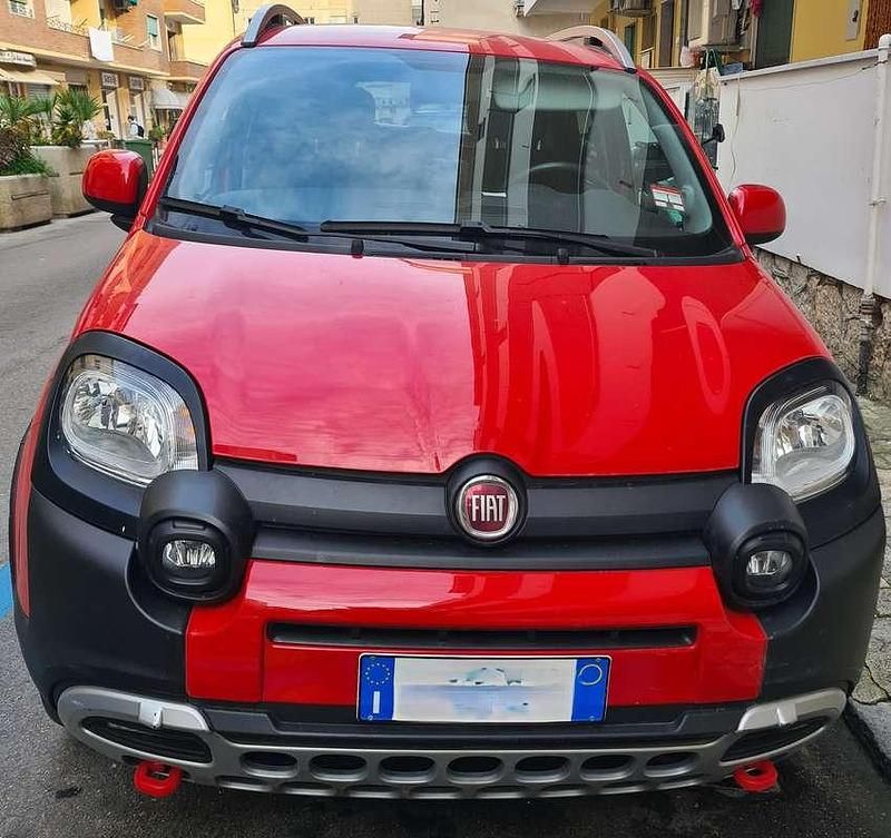 Usata Fiat Panda Cross Cross 86 CV (63 kW) 2020 Rosso Utilitaria