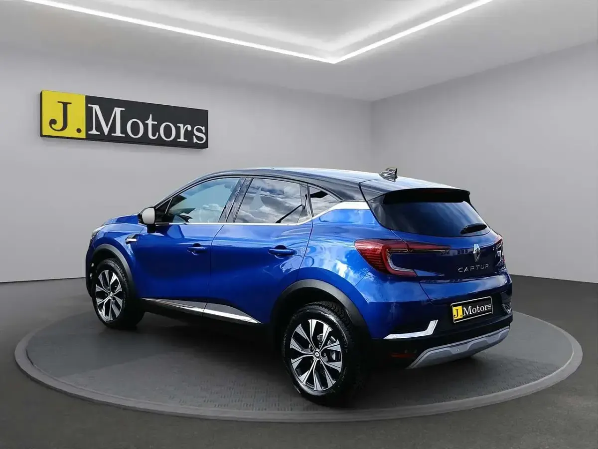 Usata Renault Captur Techno 91 CV (66 kW) 2024 Blu/tetto nero SUV