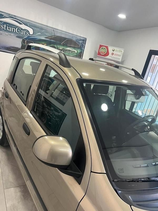 Usata Fiat Panda Emotion 69 CV (50 kW) 2012 Oro Utilitaria