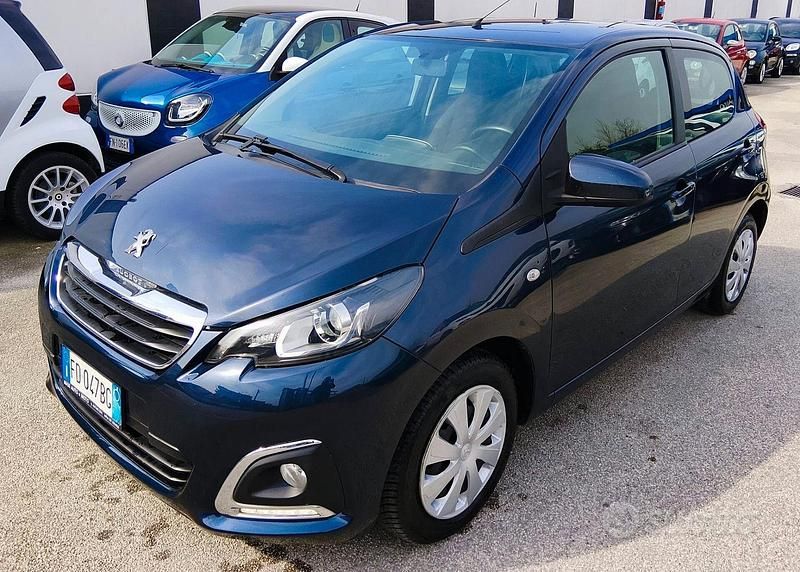 Usata Peugeot 108 69 CV (50 kW) 2016 Blu Utilitaria