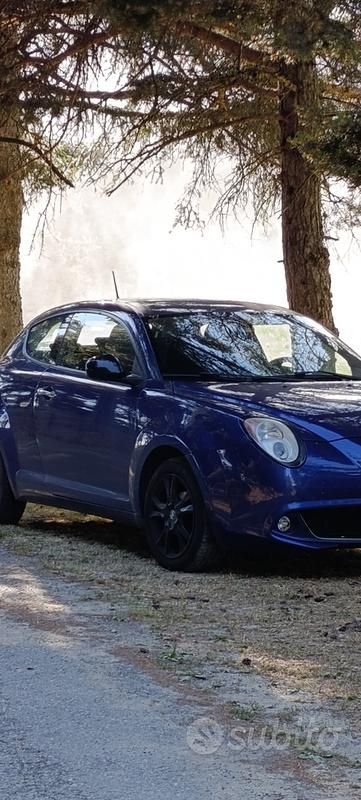 Blu Usata 2011 Alfa Romeo MiTo Due volumi | 5000 € (Cara) - Immagine 1/4