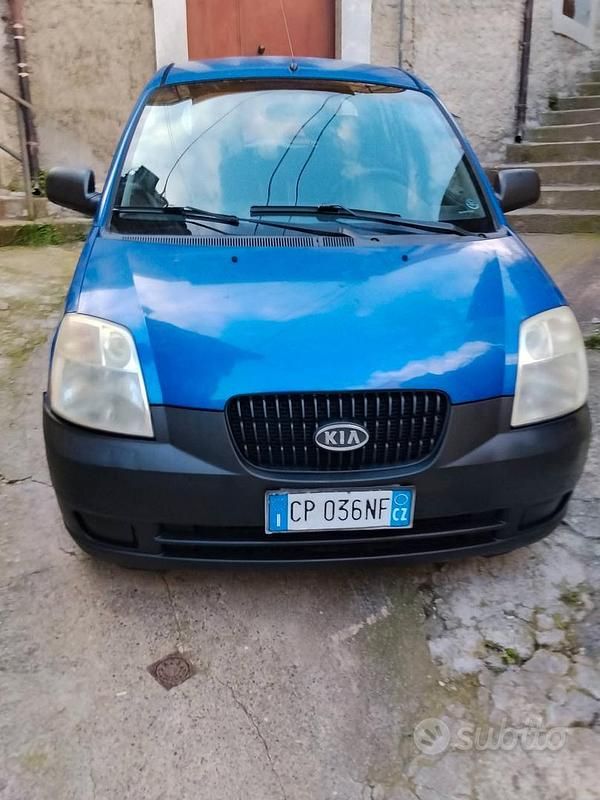 Usata Kia Picanto 2004 Blu Utilitaria