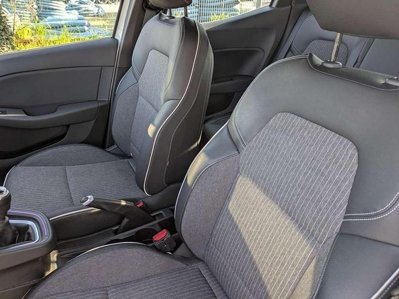 Usata Renault Clio V Intens 101 CV (74 kW) 2022 Bianco Berlina