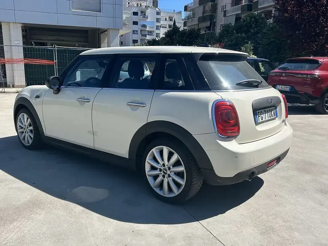 Usata Mini One D Hype 95 CV (69 kW) 2016 Bianco Utilitaria