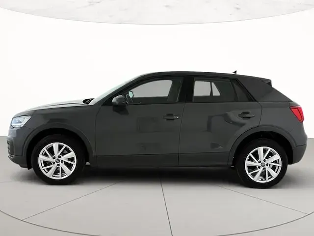 Usata Audi Q2 Comfort 116 CV (85 kW) 2019 Grigio SUV