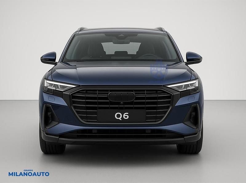 Usata Audi Q6 e-tron S-Line 185 kW (252 CV) 2025 Blu SUV