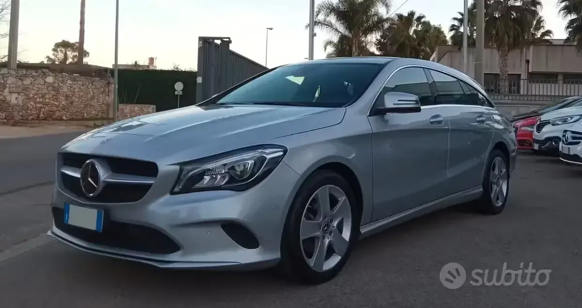 Usata Mercedes CLA200 Shooting Brake 136 CV (100 kW) 2018 Grigio Station wagon