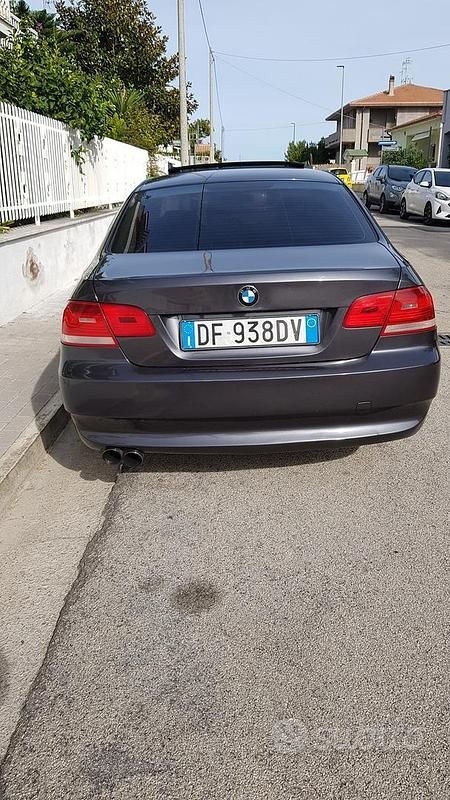 Usata BMW 325 218 CV (160 kW) 2006 Grigio Coupé