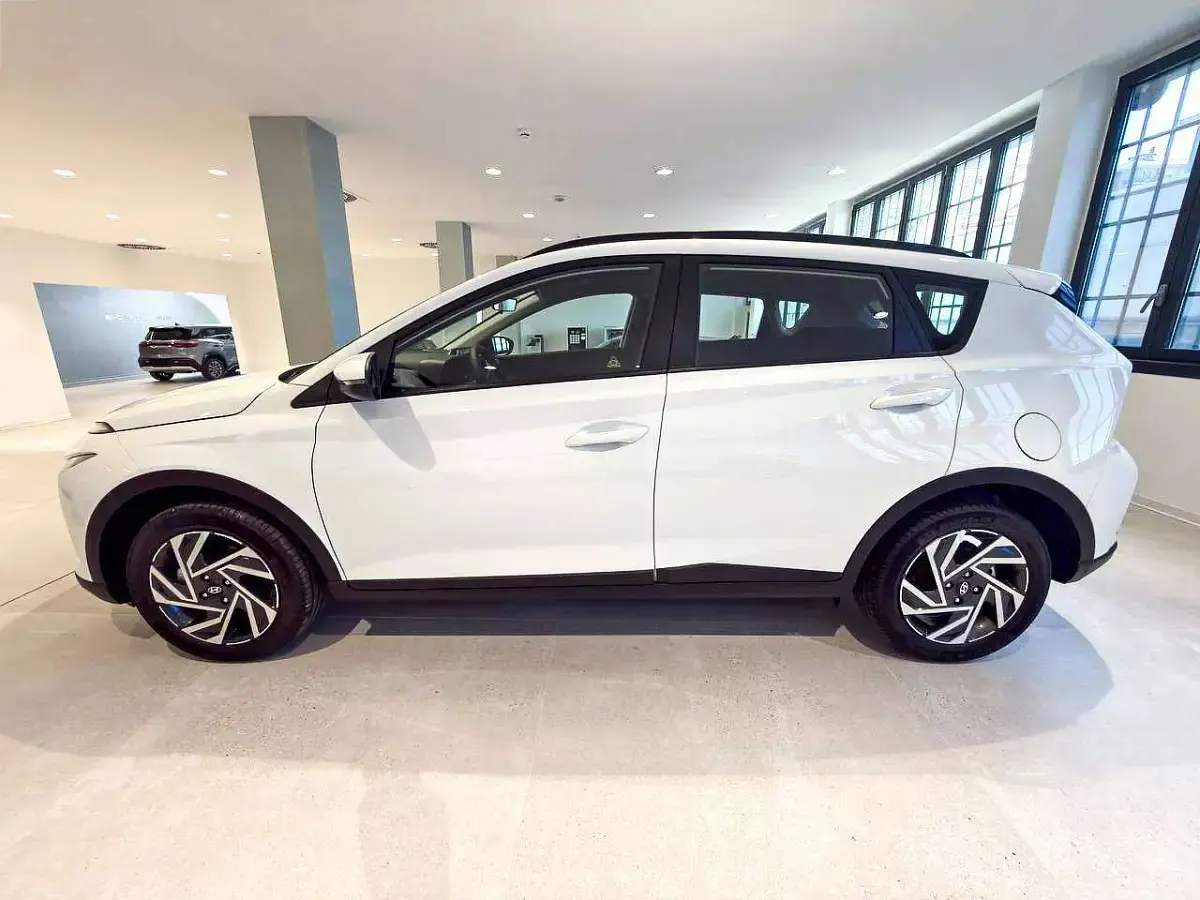 Nuova Hyundai Bayon 101 CV (74 kW) 2025 Bianco SUV