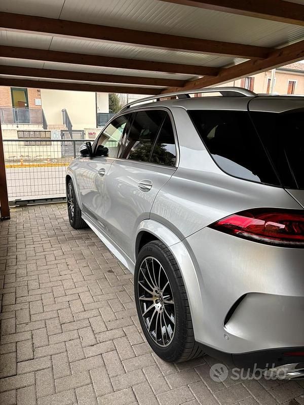 Usata Mercedes GLE300 Premium 245 CV (180 kW) 2020 Grigio SUV