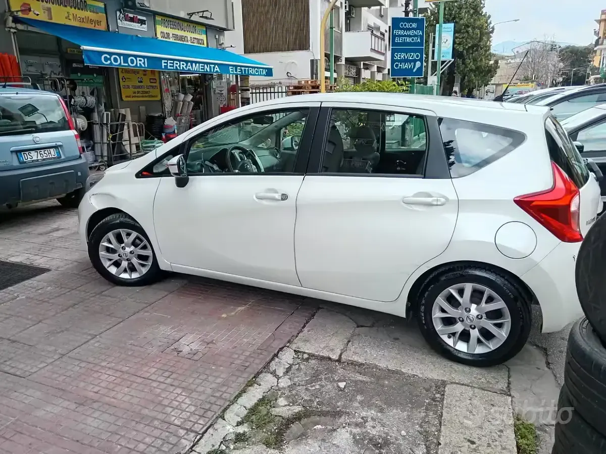 Usata Nissan Note Tekna 90 CV (66 kW) 2015 Bianco Utilitaria