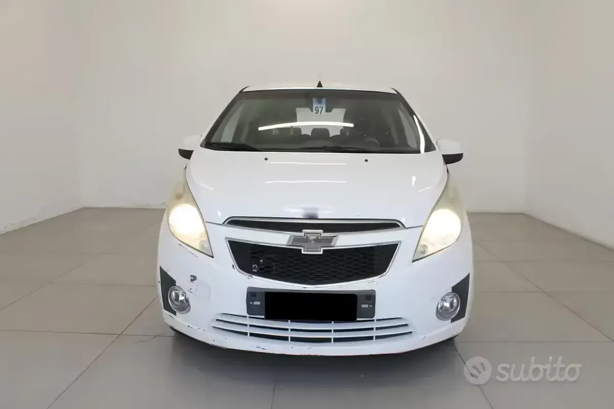 Occasion Chevrolet Spark 68 ch (50 kW) 2012 Blanc Citadine
