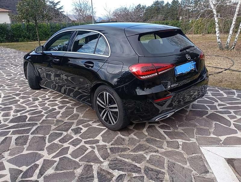 Usata Mercedes A180 Edition 116 CV (85 kW) 2021 Nero Berlina