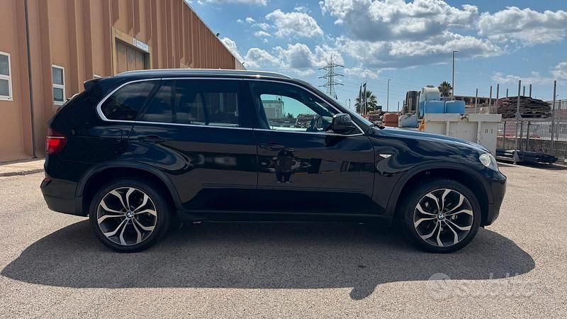 Usata BMW X5 245 CV (180 kW) 2011 Nero SUV