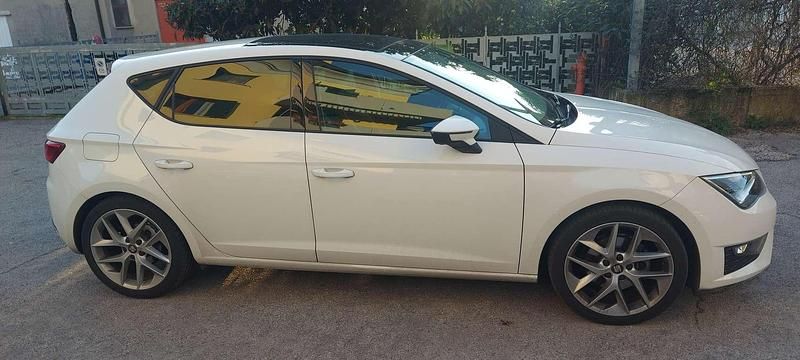 Usata Seat Leon FR 150 CV (110 kW) 2015 Bianco Berlina