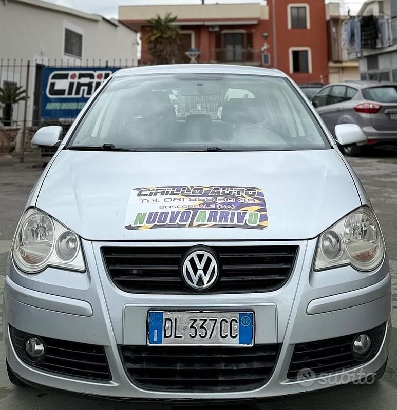 Usata VW Polo 69 CV (50 kW) 2008 Grigio Utilitaria